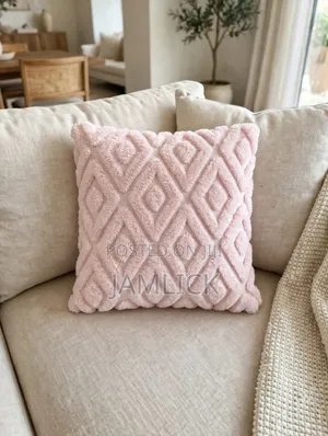 Soft Textured Diamond Pattern Throw Pillow Case - Sv