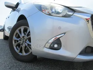 Mazda Demio 2019 Silver