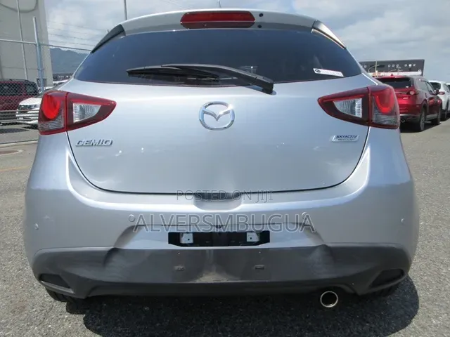 Mazda Demio 2019 Silver