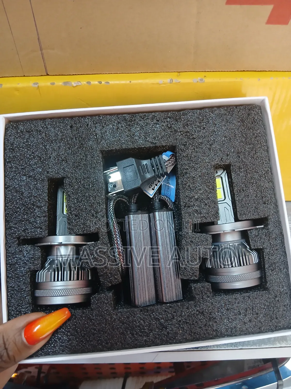 LED Headligts Bulbs/ Original Headligts Bulbs