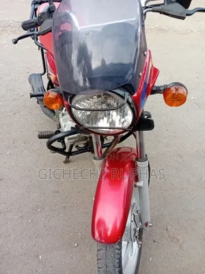 Bajaj Boxer 125 2025 Red