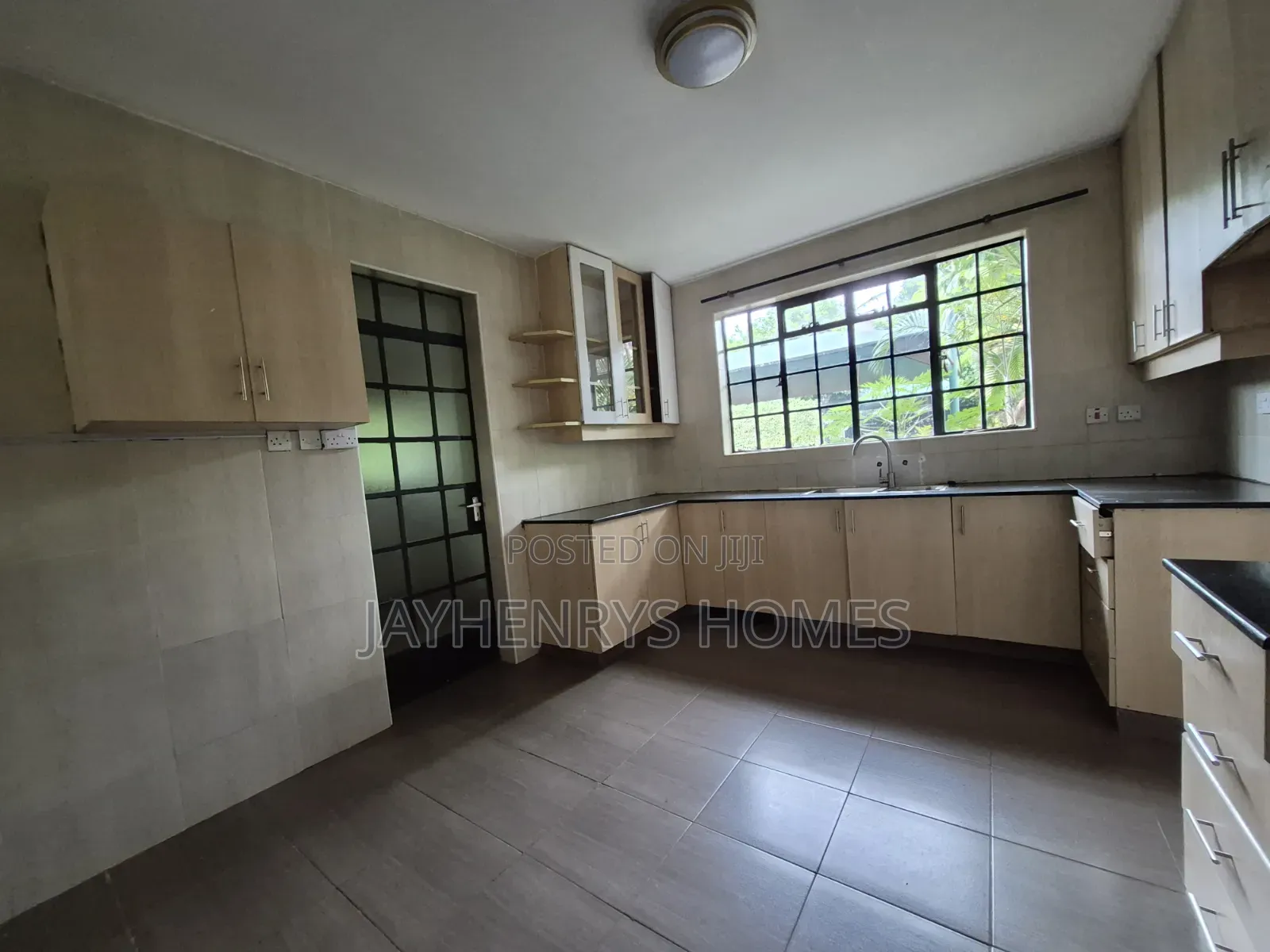 4bdrm Villa in Thindigua/Kasarini for sale