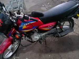 Bajaj Boxer 125 2026 Red