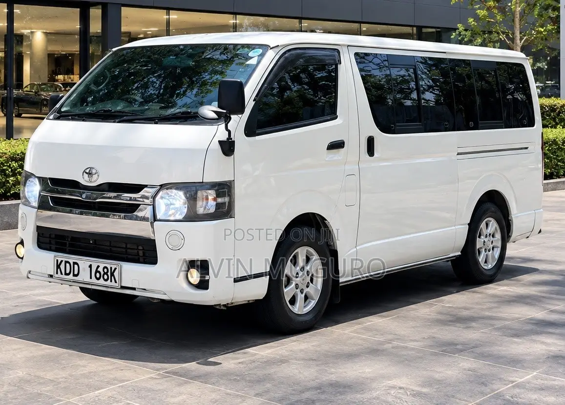 Toyota HiAce 2014 Silver