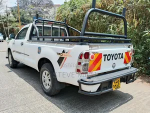 Toyota Hilux 2015 Pearl