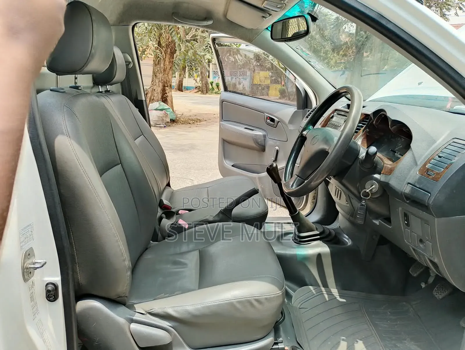 Toyota Hilux 2015 Pearl