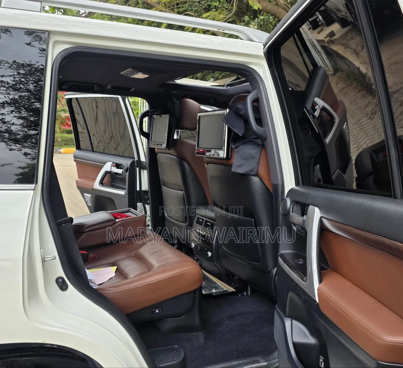Toyota Land Cruiser 4.6 V8 ZX 2017 White