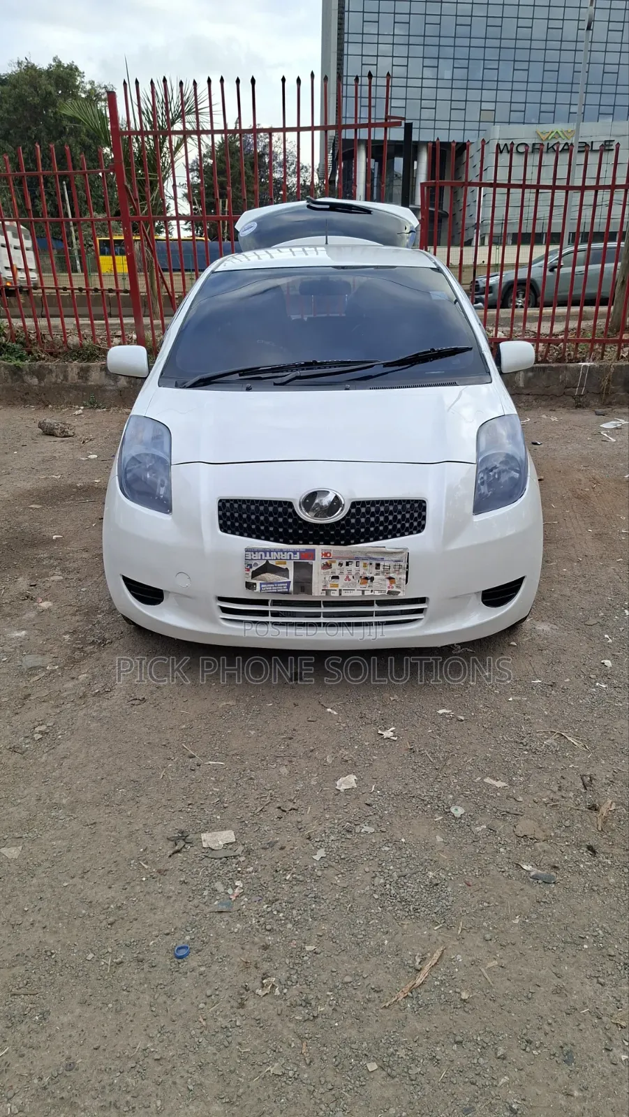 Toyota Vitz 2006 White