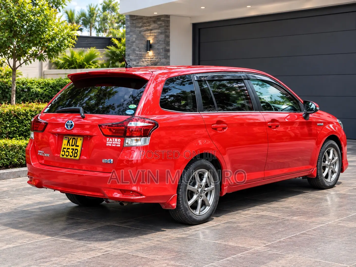 Toyota Corolla Fielder 1.5 Hybrid FWD 2016 Red