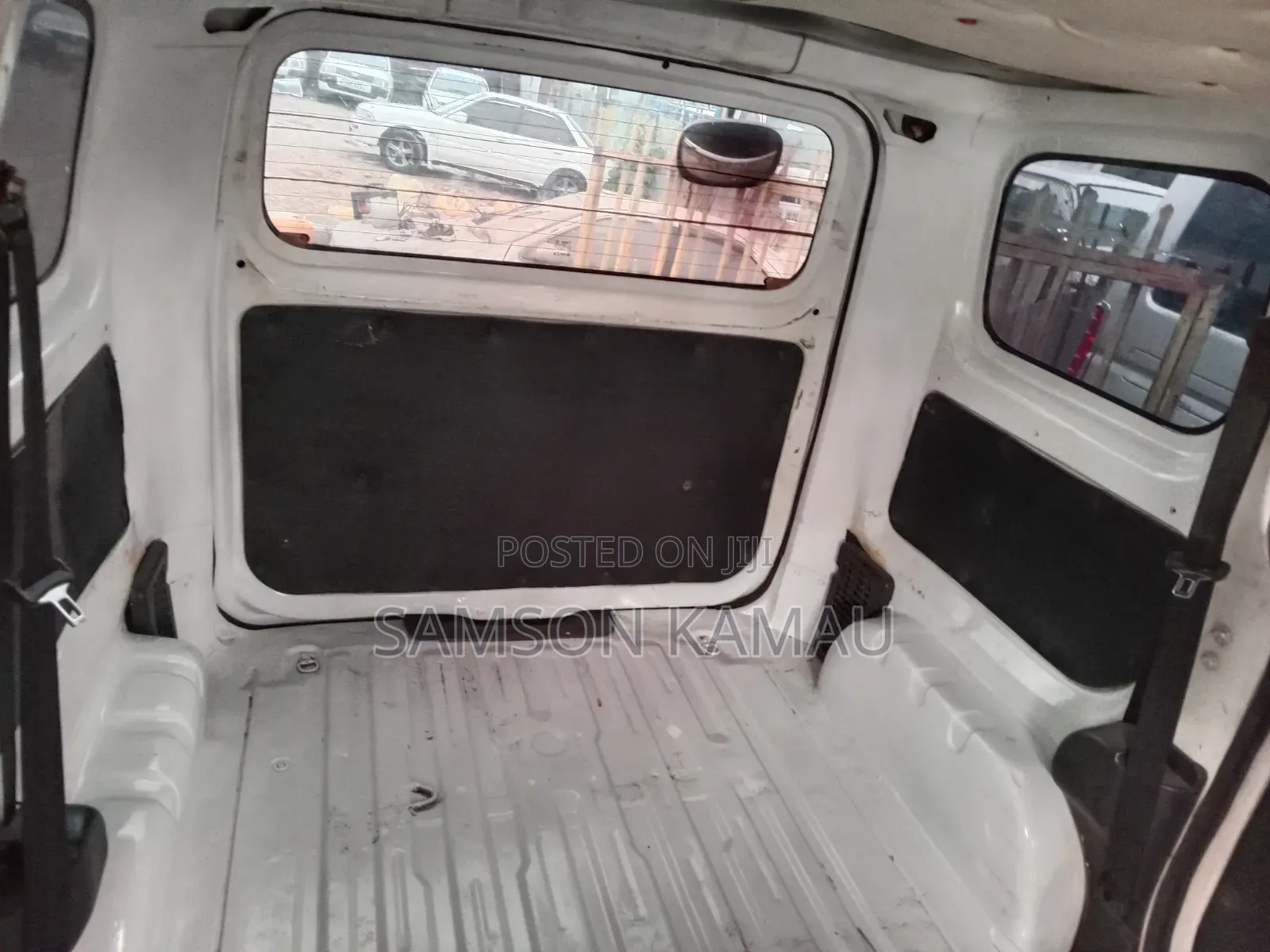 Nissan NV200 2015 White