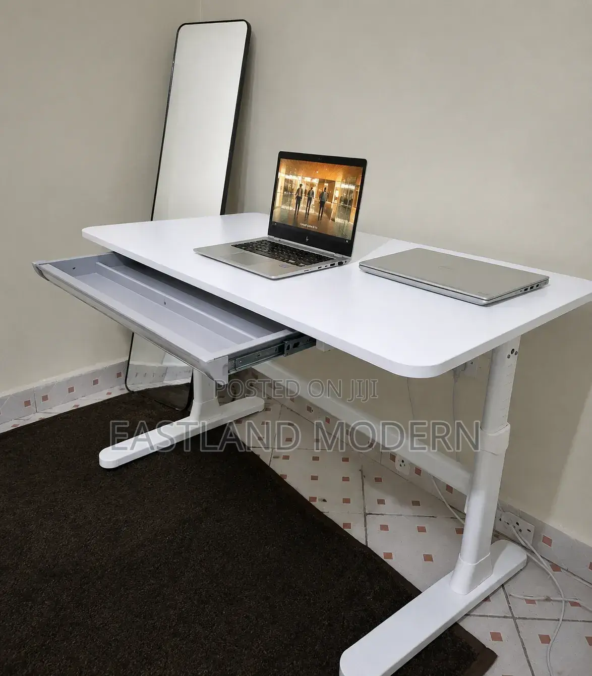 Manual Adjustable Office Desk