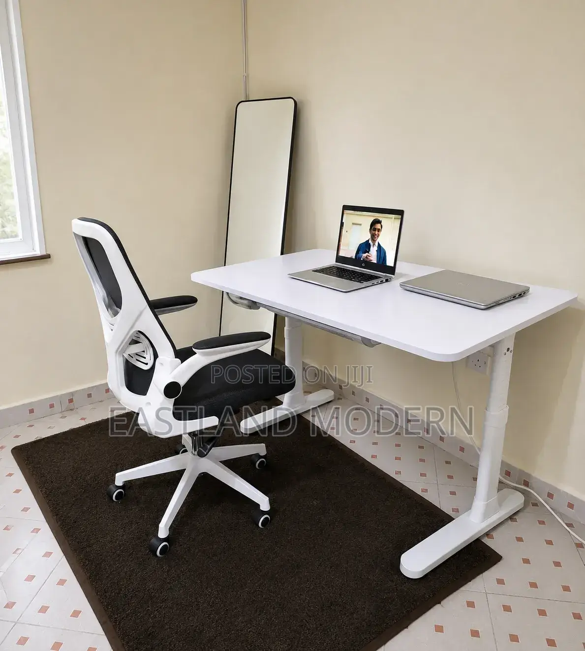 Manual Adjustable Office Desk
