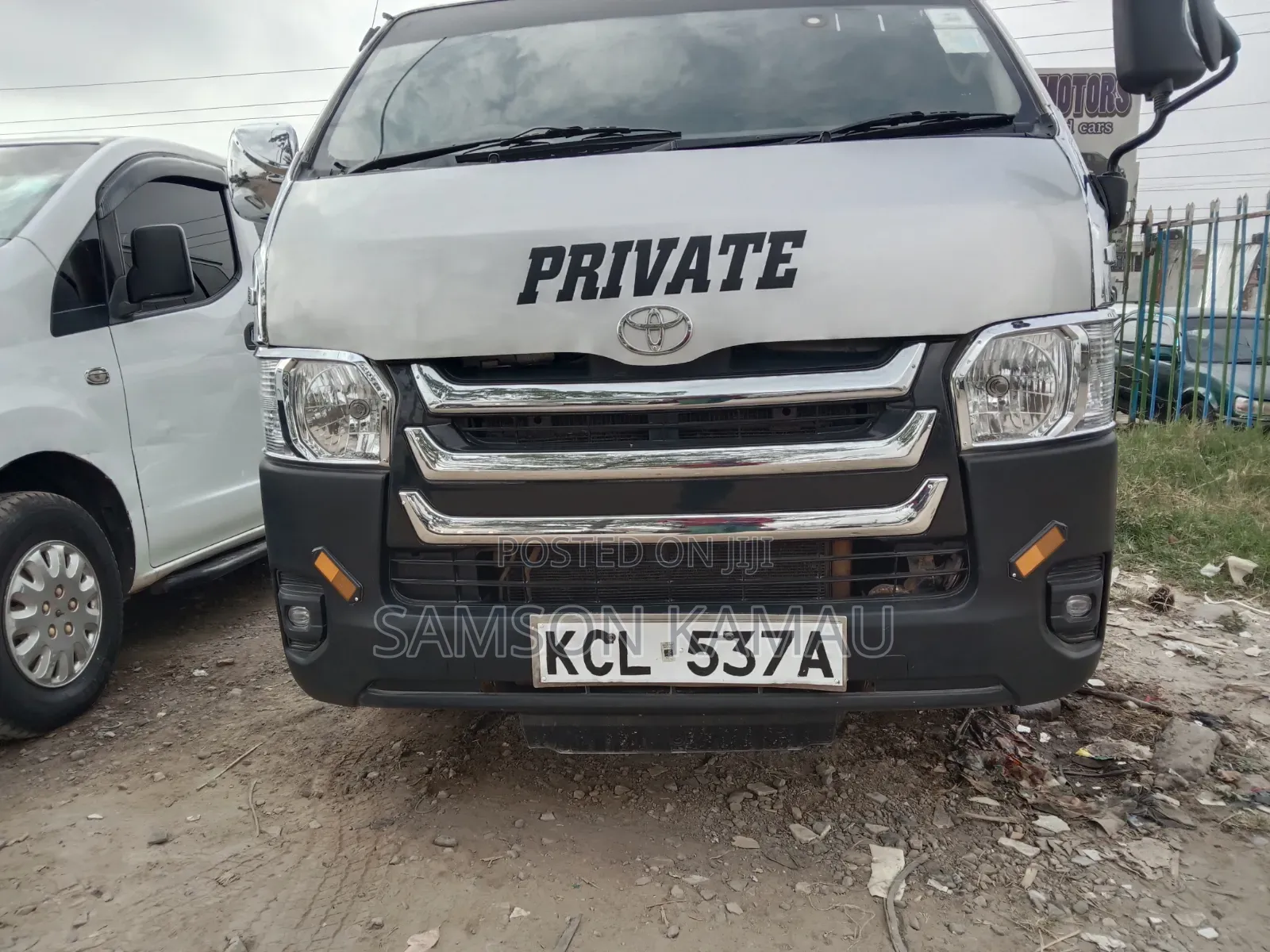 Toyota HiAce 2010 Silver
