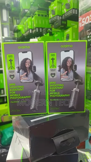 Oraimo FlexiStand Tripod + Fill Light + Bluetooth Remote