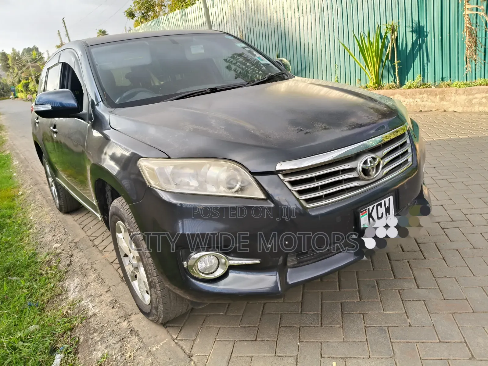 Toyota Vanguard 2012 Gray