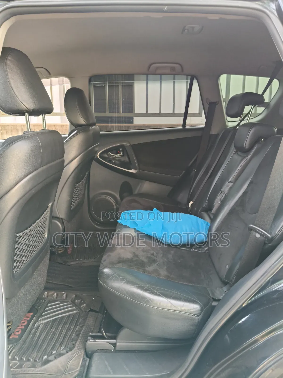 Toyota Vanguard 2012 Gray