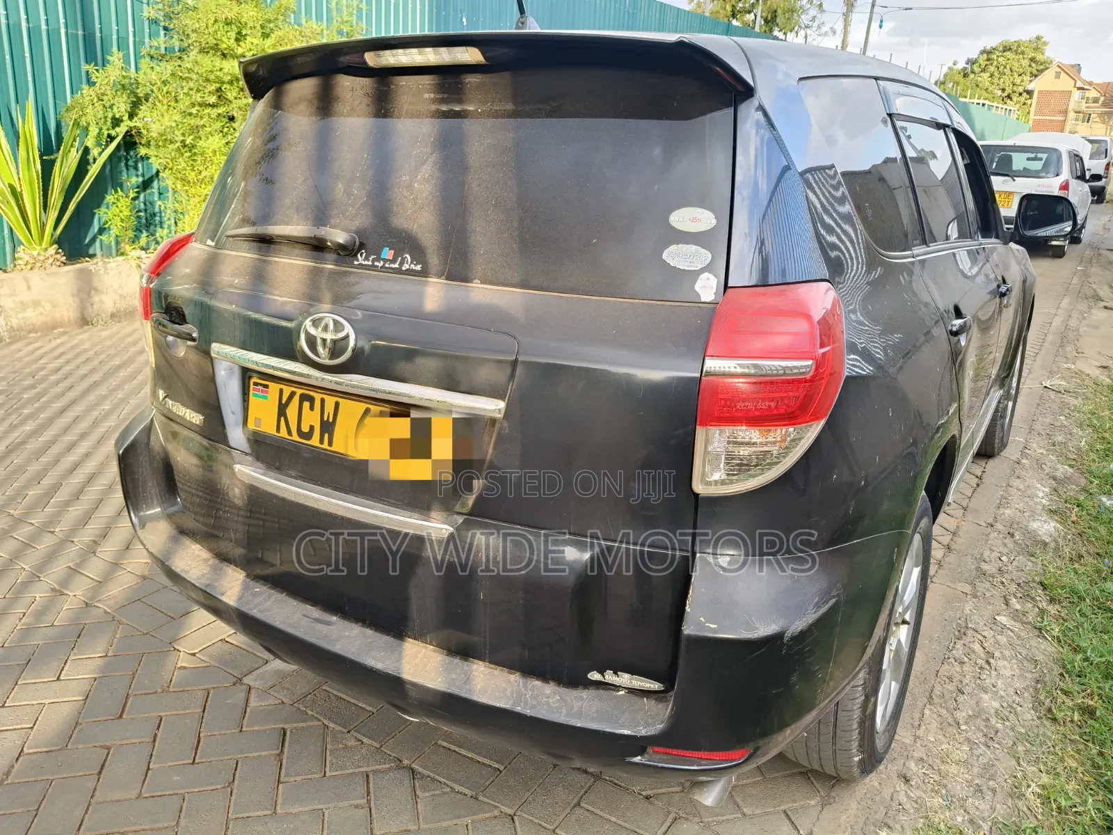 Toyota Vanguard 2012 Gray