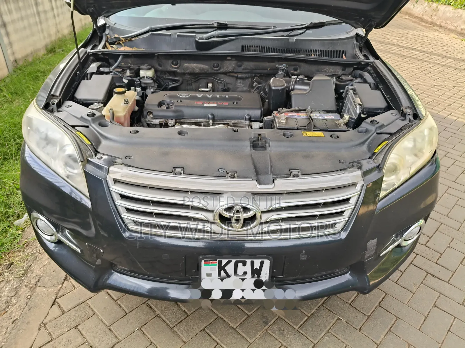 Toyota Vanguard 2012 Gray