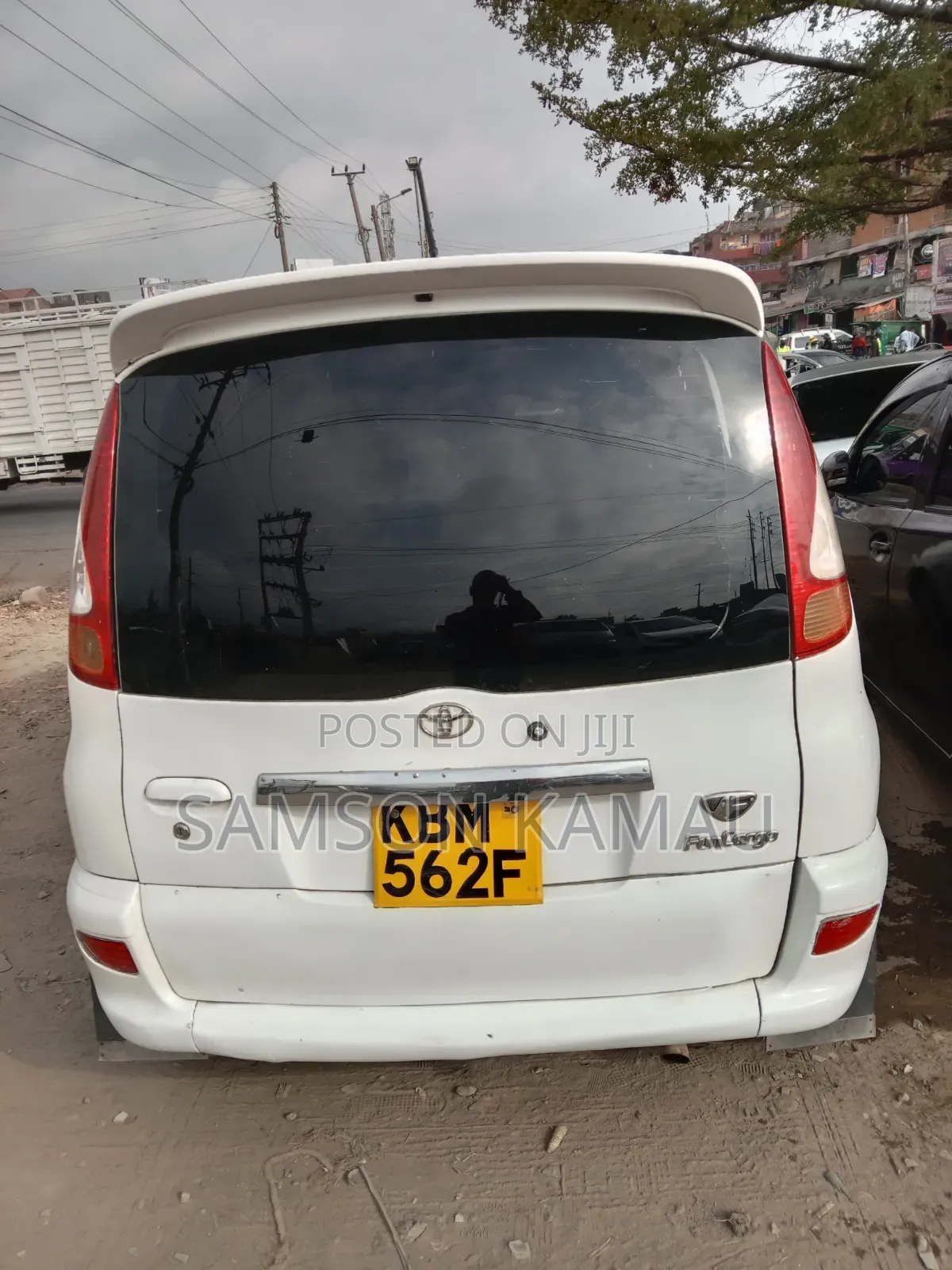 Toyota Fun Cargo 2006 White