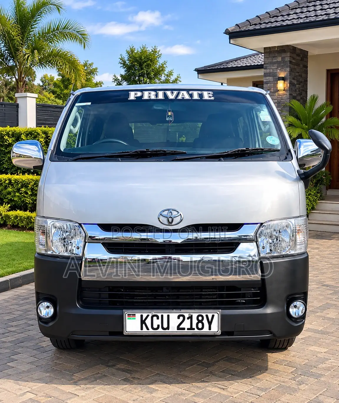 Toyota HiAce 2013 Silver
