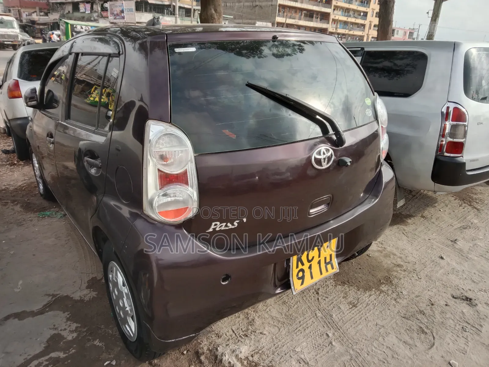 Toyota Passo 2012 Maroon