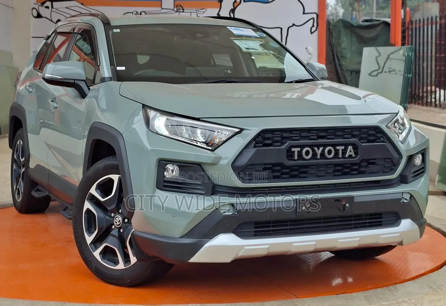 Toyota RAV4 2020 Blue