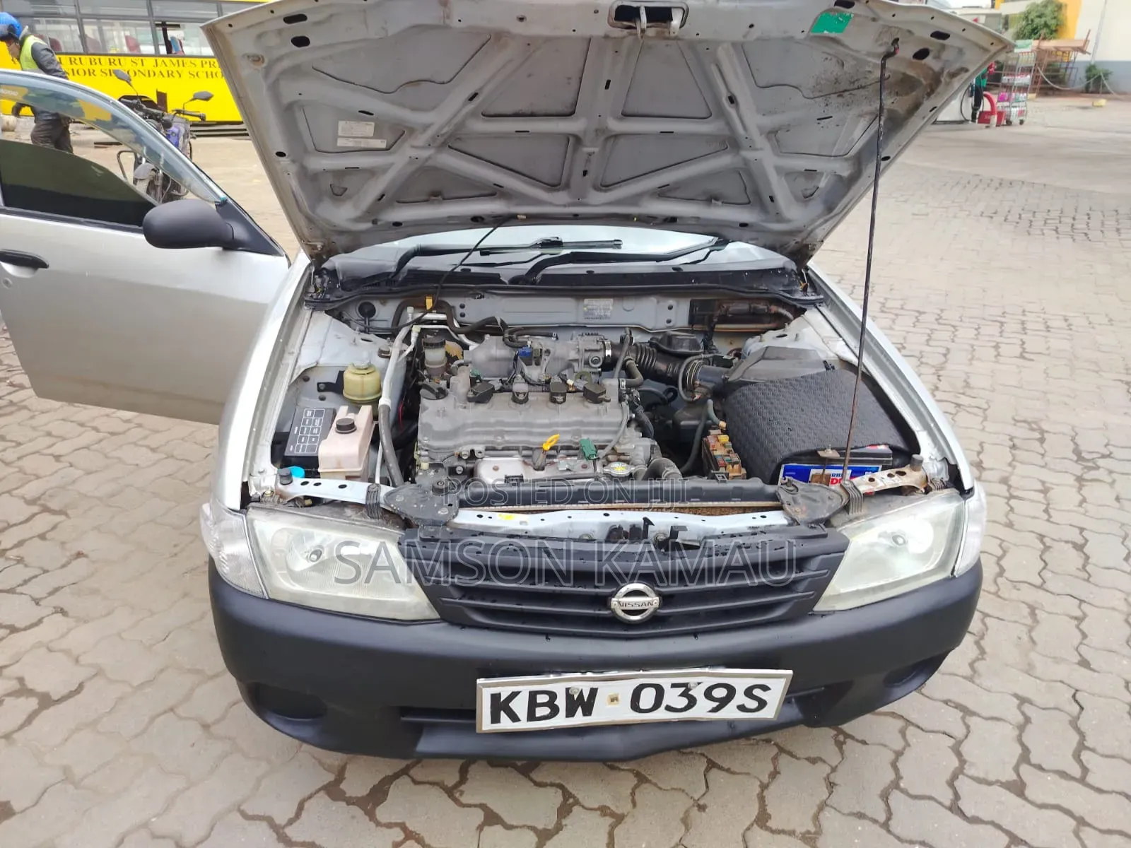 Nissan Advan 2007 Silver