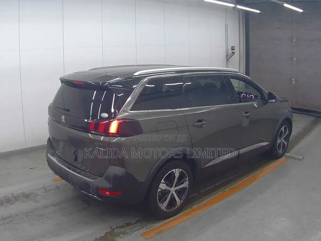 Peugeot 5008 2.0 BlueHDi 180 GT 2019 Green