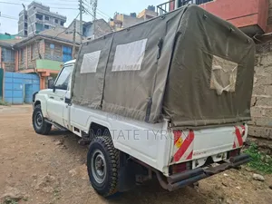 Toyota Land Cruiser 79 Series 2018 White