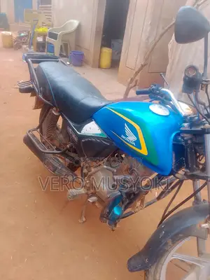 Honda 2022 Blue
