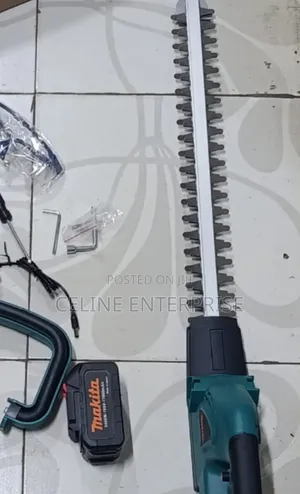 Makita Cordless Hedge Cutter 2400W – New Stock