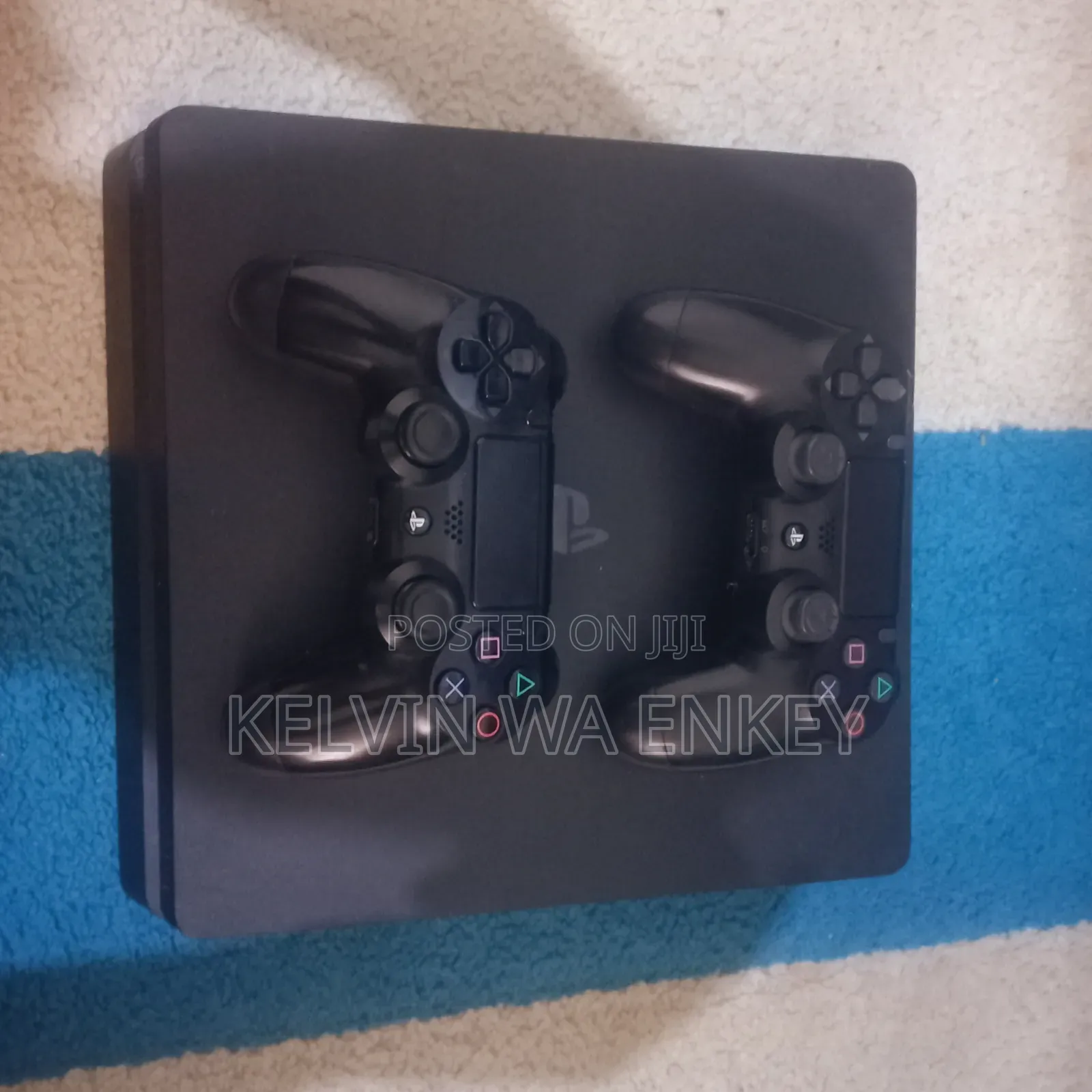 Play Station 4 Pro Home PlayStation