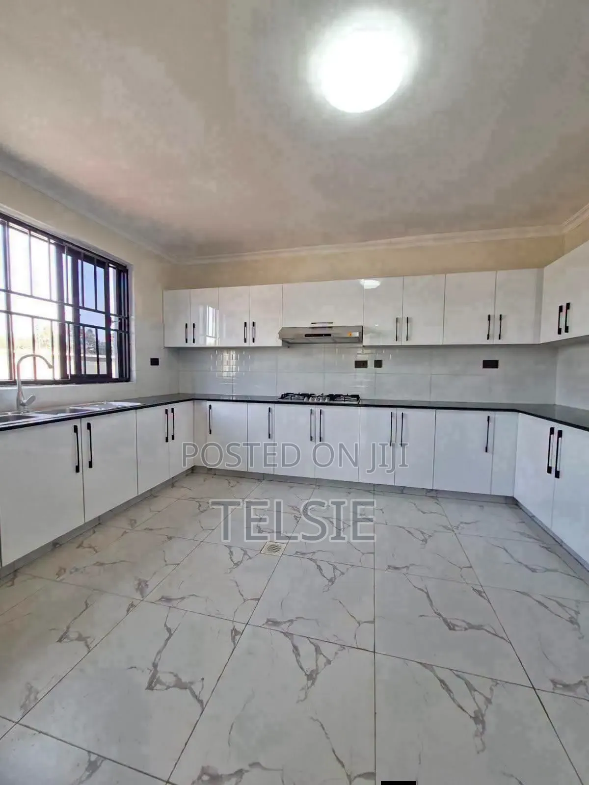 5bdrm Mansion in Kamangu, Ndeiya for rent