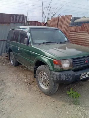 Mitsubishi Pajero 2004
