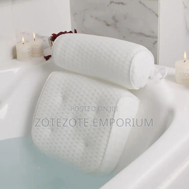 Bath Tub Pillow - main view