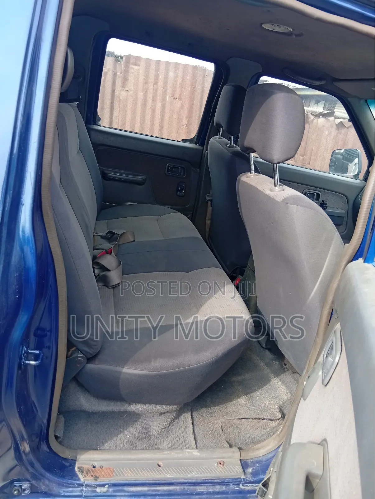 Nissan Hardbody 2004 Blue