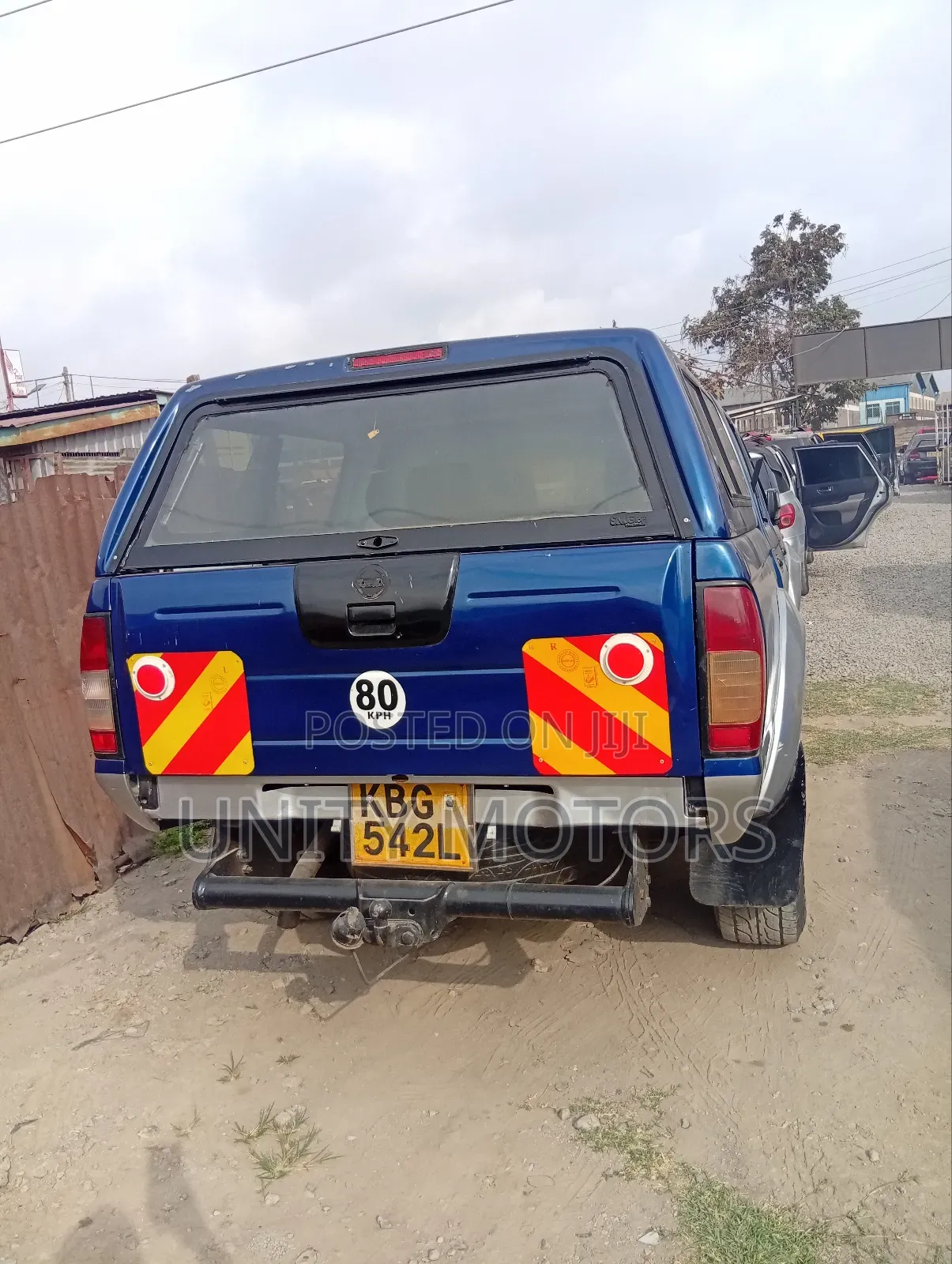 Nissan Hardbody 2004 Blue