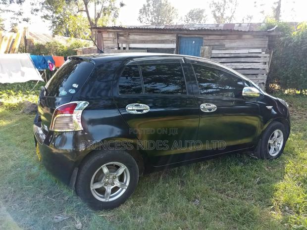 Toyota Vitz 2006 Black - thumbnail 2