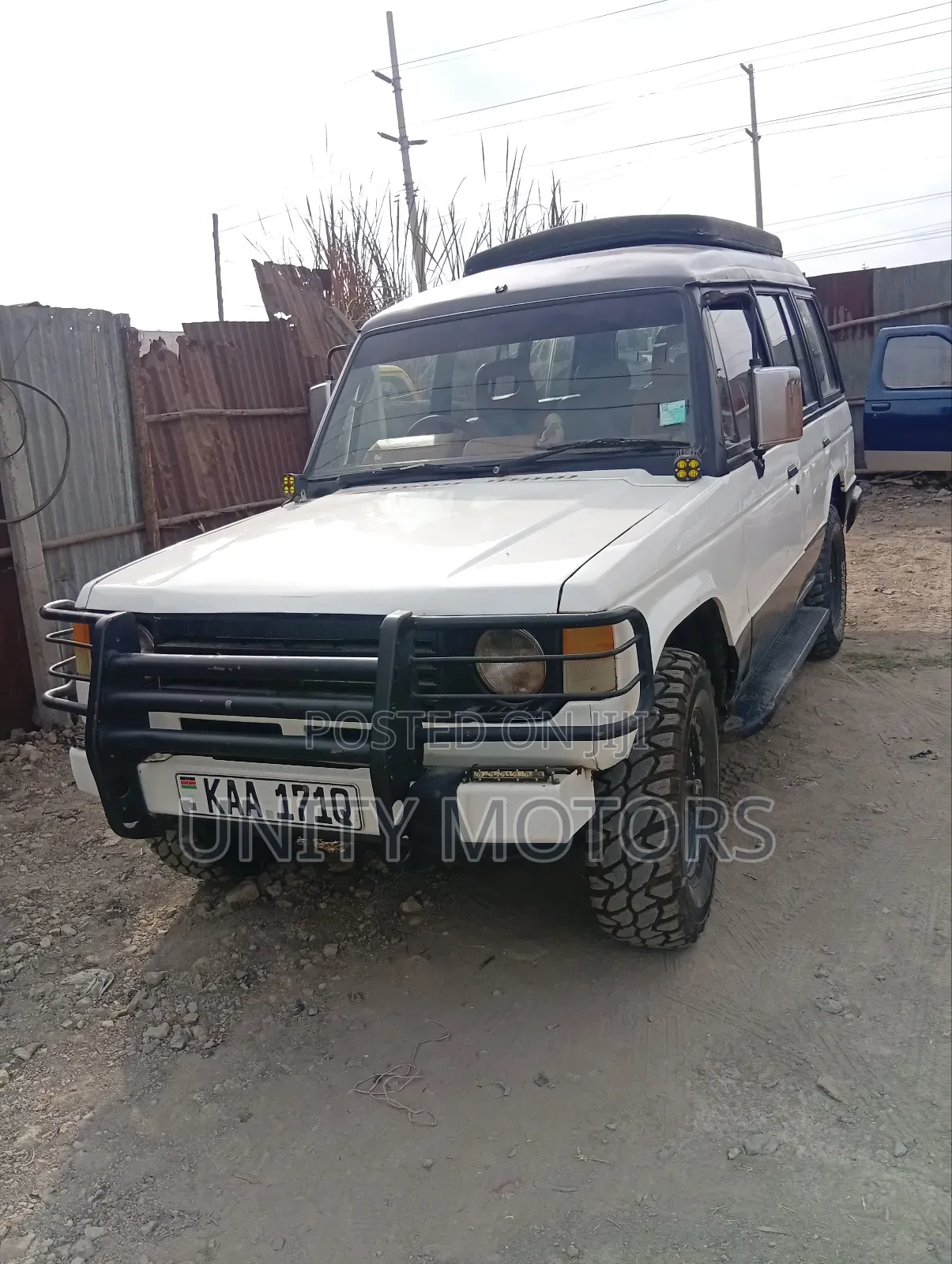 Mitsubishi Pajero 2003 White