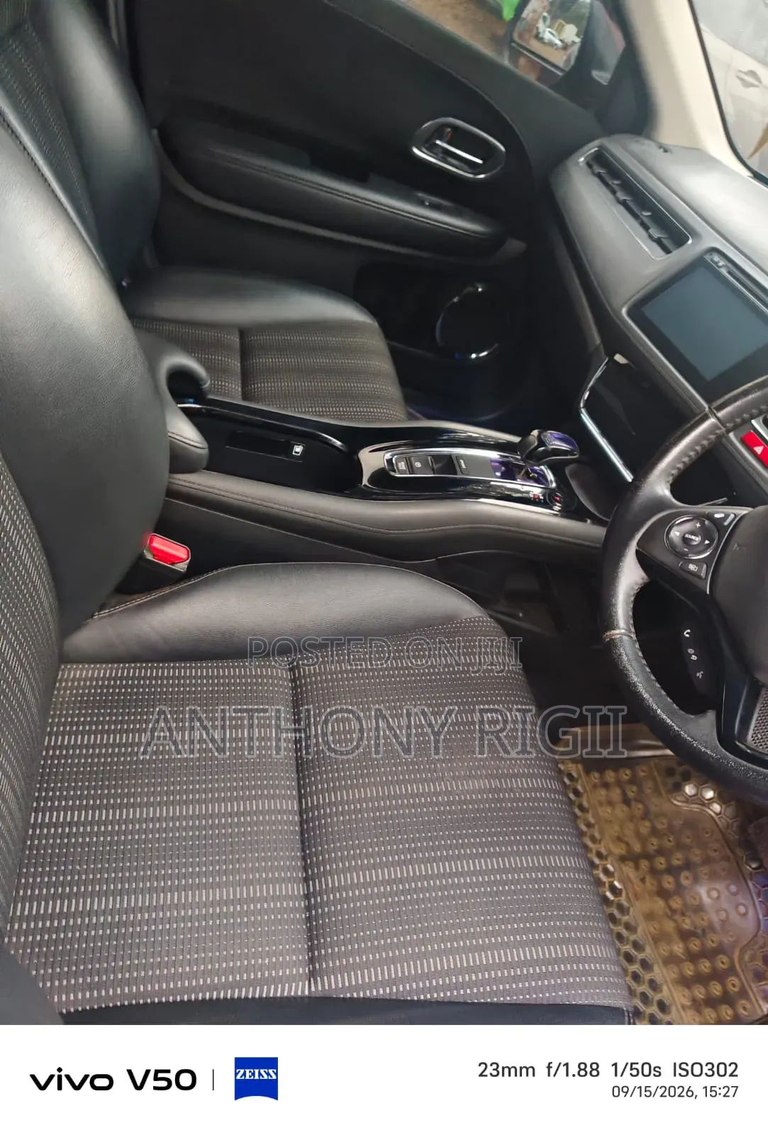 Honda Vezel 1.5 Hybrid 2WD 2015 Burgundy