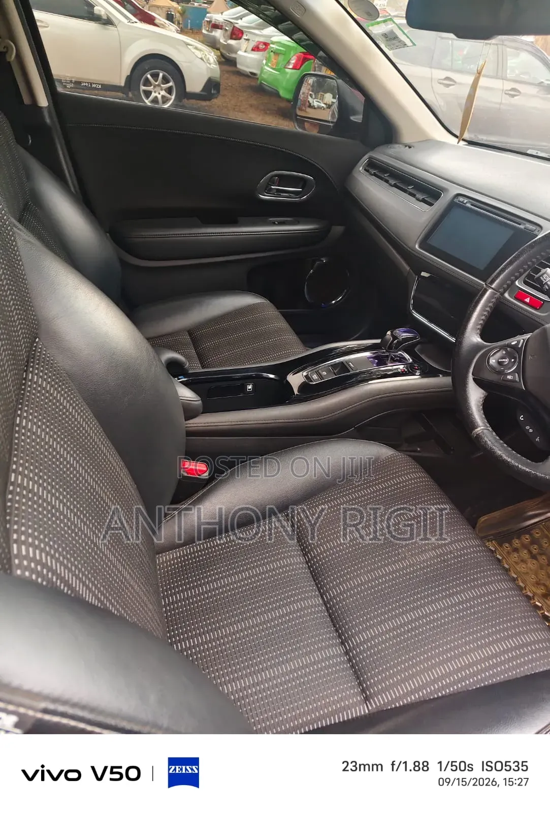 Honda Vezel 1.5 Hybrid 2WD 2015 Burgundy