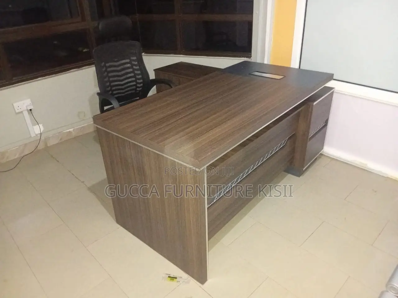 Executive L-Shaped Office Desk 1800MM