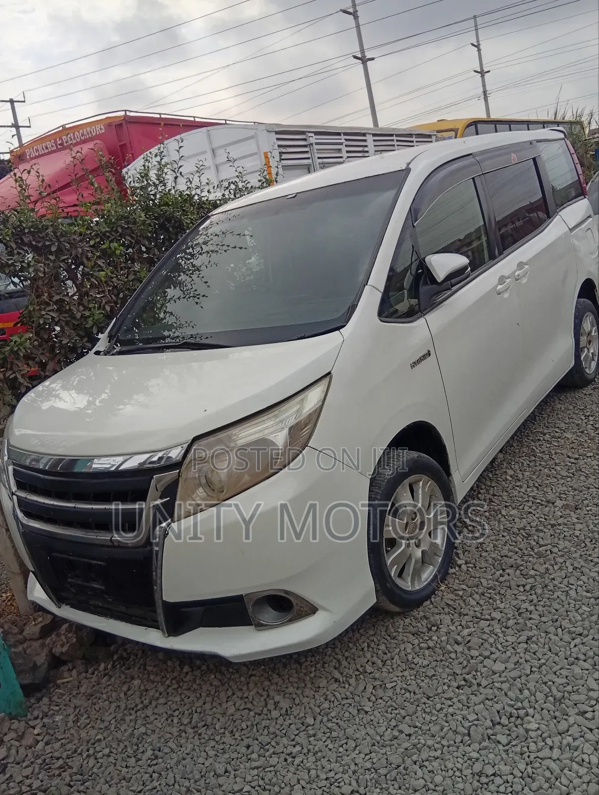 Toyota Vitz 2014 White