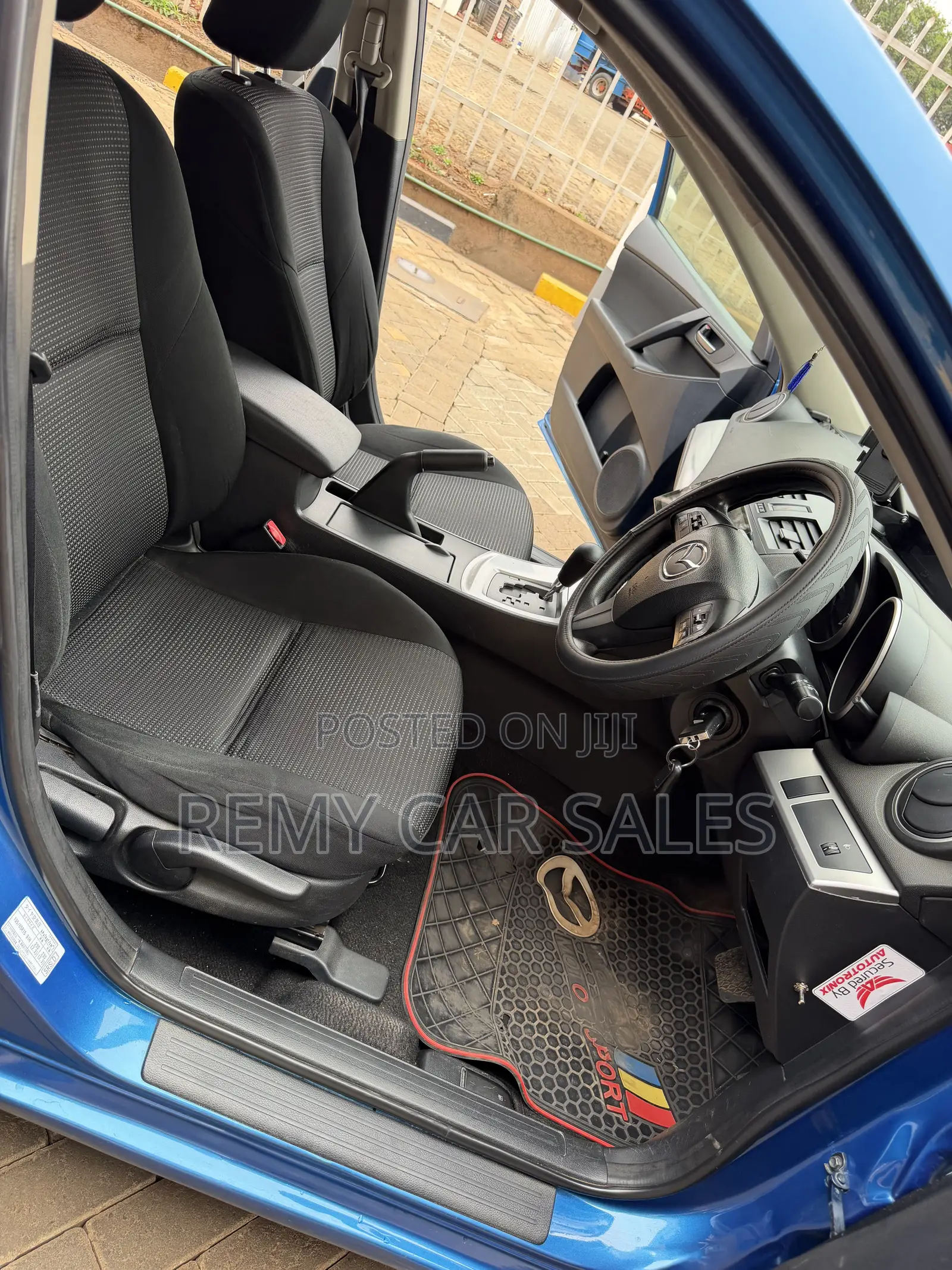 Mazda Axela 2012 Blue