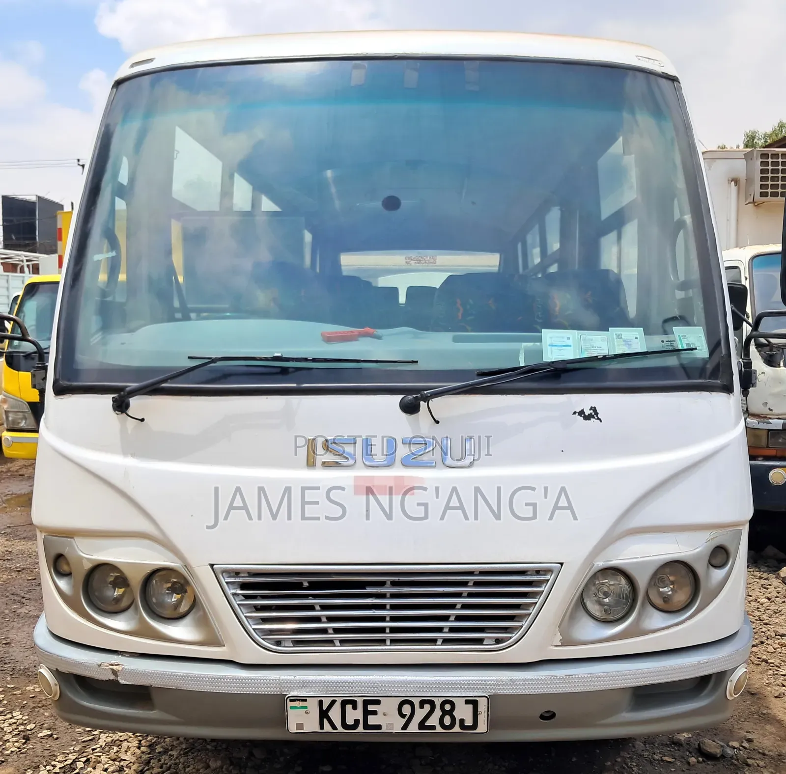 Isuzu NQR 2015 White