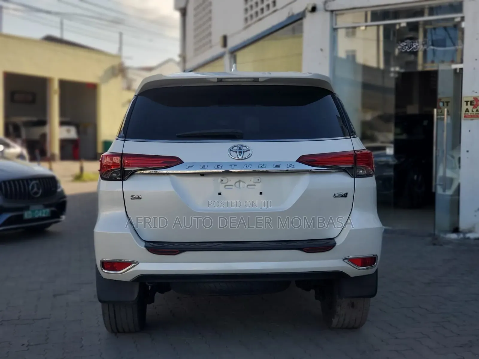Toyota Fortuner 2.8 D AWD 2019 White