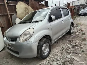 Toyota Passo 2014 Silver