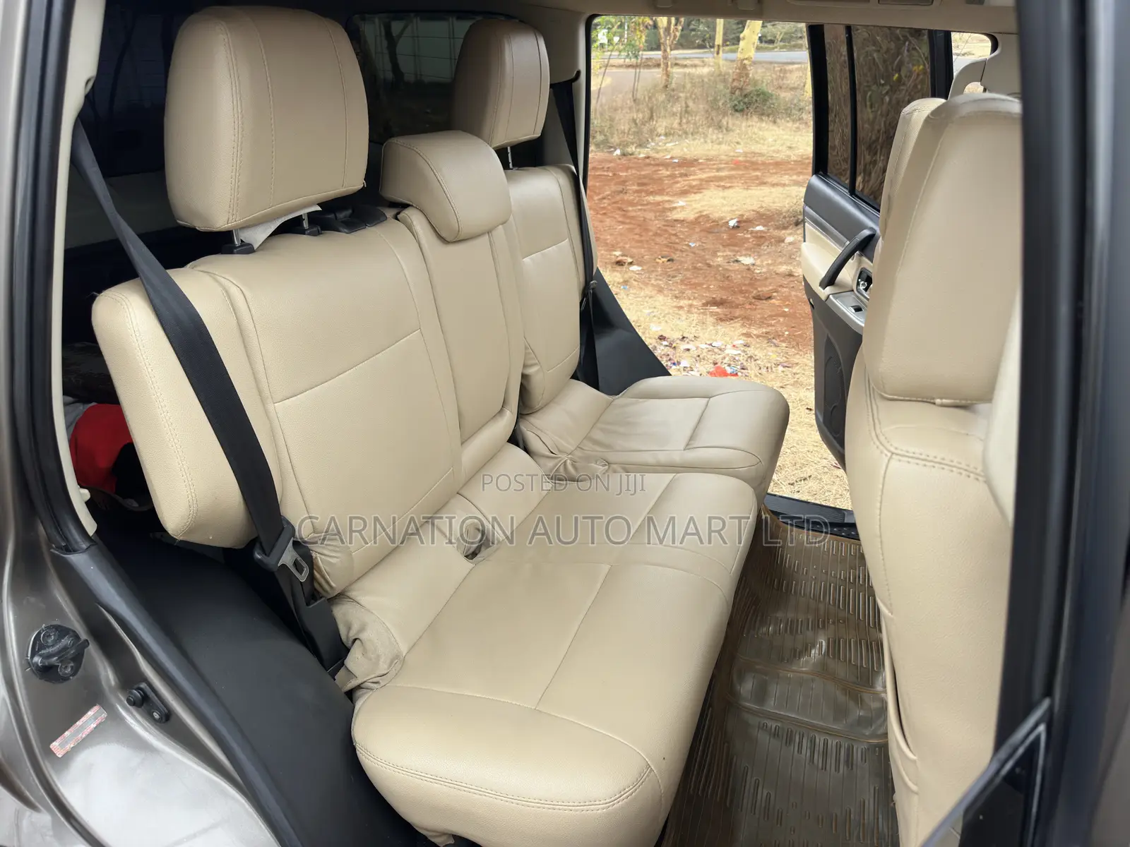 Mitsubishi Pajero V90 3.2 GR Diesel Turbo 2017 Gold