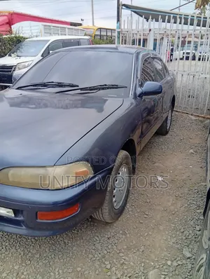 Toyota Corolla 2000 Black