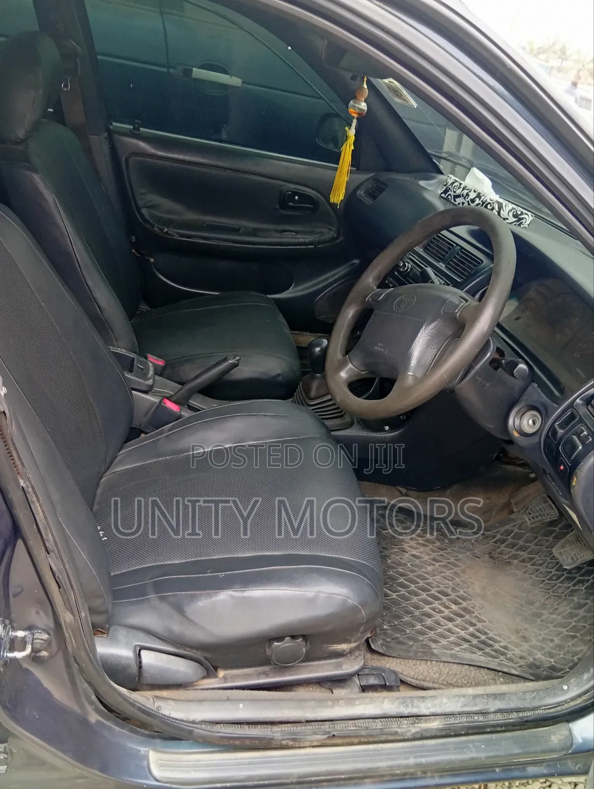 Toyota Corolla 2000 Black